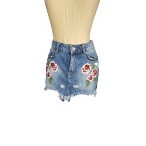 Free People Wild Rose Distressed Embroidered Studded Denim Mini Skirt Size 26